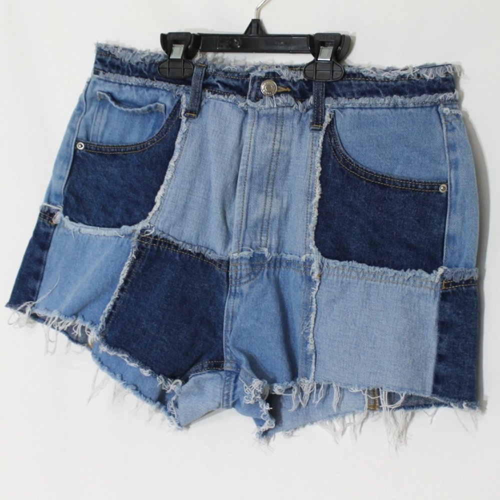 Blue Patchwork Denim Jean Shorts Size 10 Cut Off Shorts Pockets Flat WILD FABLE